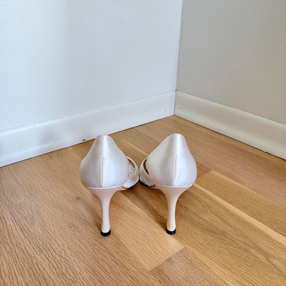 Manolo Blahnik vintage wedding ivory bridal satin heels - Picture 4 of 8